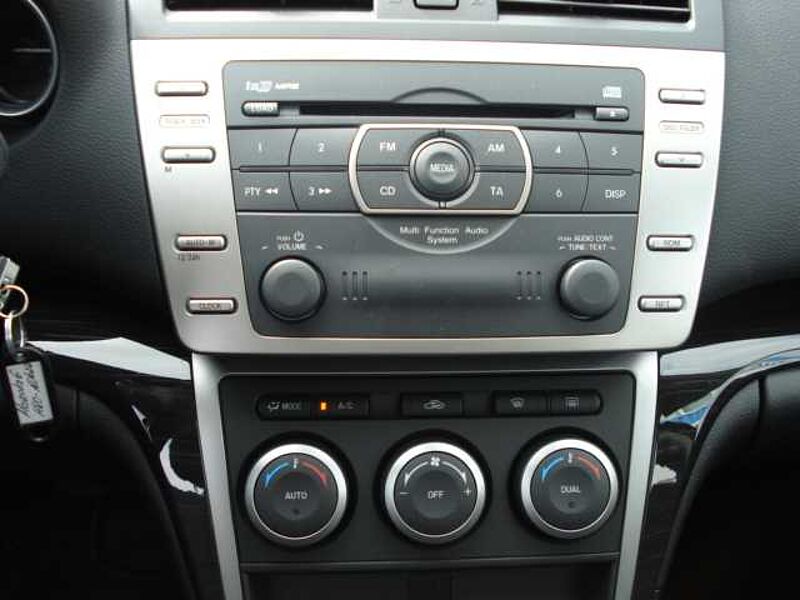 Mazda 6 Sport Kombi 2.2 CD DPF Exclusive