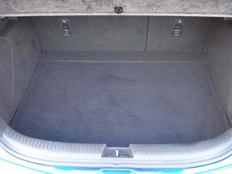 Mazda 3 1.6 Sport Aut. Exclusive