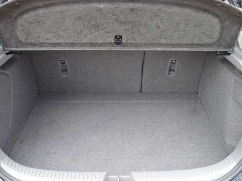 Mazda 3 1.6 Sport Exclusive