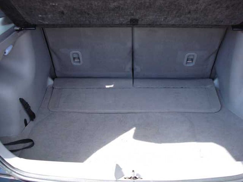 Mazda 323 F 1.6 Dynamic