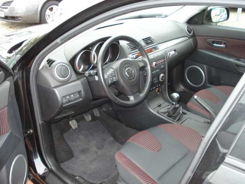 Mazda 3 2.0 Sport Top