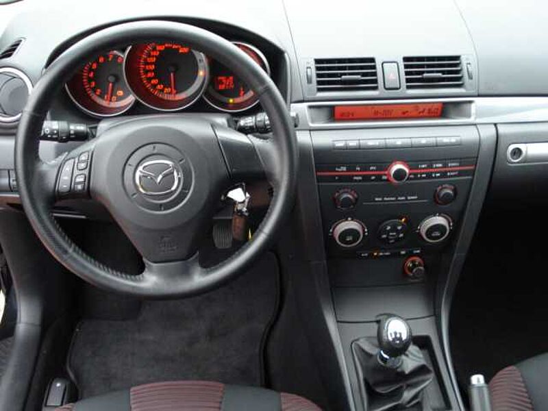 Mazda 3 2.0 Sport Top